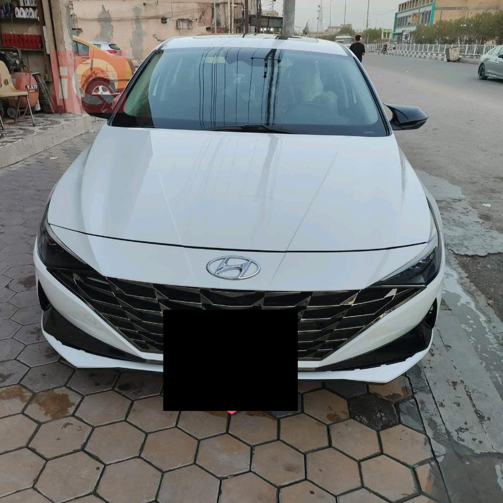 هیوندای ئەلەنترا